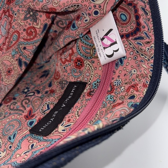 A&B AMERICA & BEYOND G PERSONALIZED INITIAL EMBELLISHED WRISTLET POUCH (Blue) - Picture 15 of 16